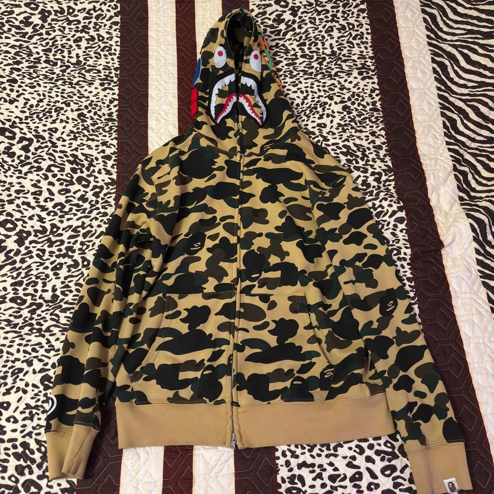 BAPE 1st Camo Shark Full Zip Hoodie (FW21) - Size L